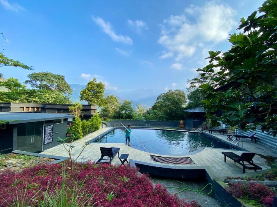 Sattva-The Awakening Garden Hotel Kakkadampoyil Bagian luar foto