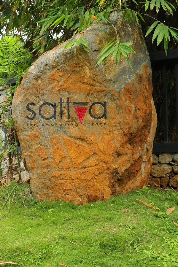 Sattva-The Awakening Garden Hotel Kakkadampoyil Bagian luar foto