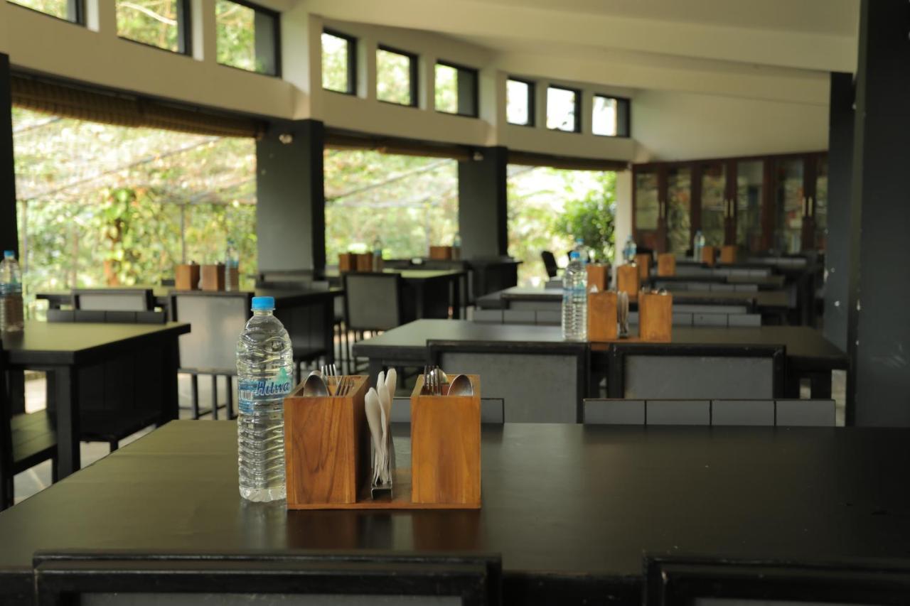 Sattva-The Awakening Garden Hotel Kakkadampoyil Bagian luar foto