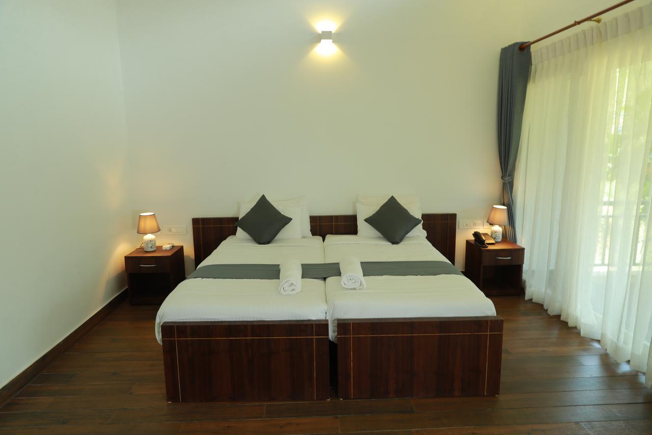 Sattva-The Awakening Garden Hotel Kakkadampoyil Bagian luar foto